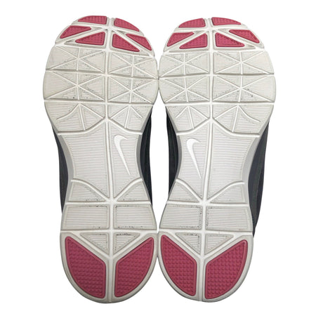 Naisten Nike - Sisäliikuntakengät, koko 38 - Harmaa (2)