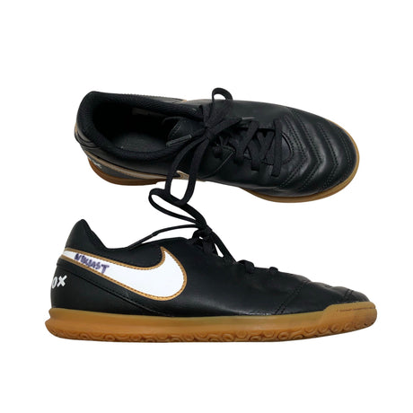 Unisex Nike - Sisäliikuntakengät, koko 36 - Musta ()