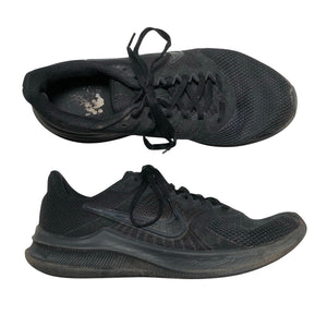 Naisten Nike - Lenkkarit, koko 39 - Musta (1)