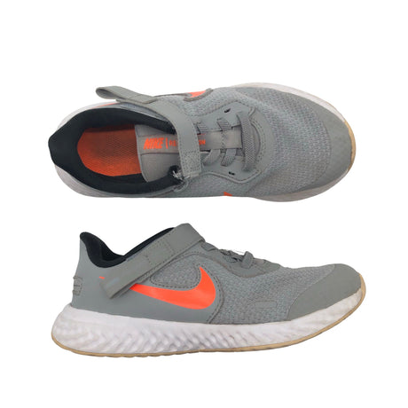 Unisex Nike - Lenkkarit, koko 31 - Harmaa ()