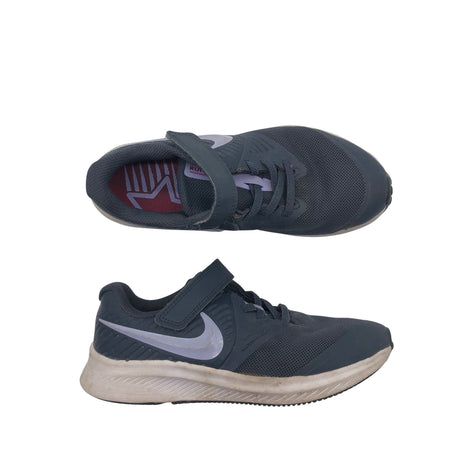 Unisex Nike - Lenkkarit, koko 32 - Harmaa ()