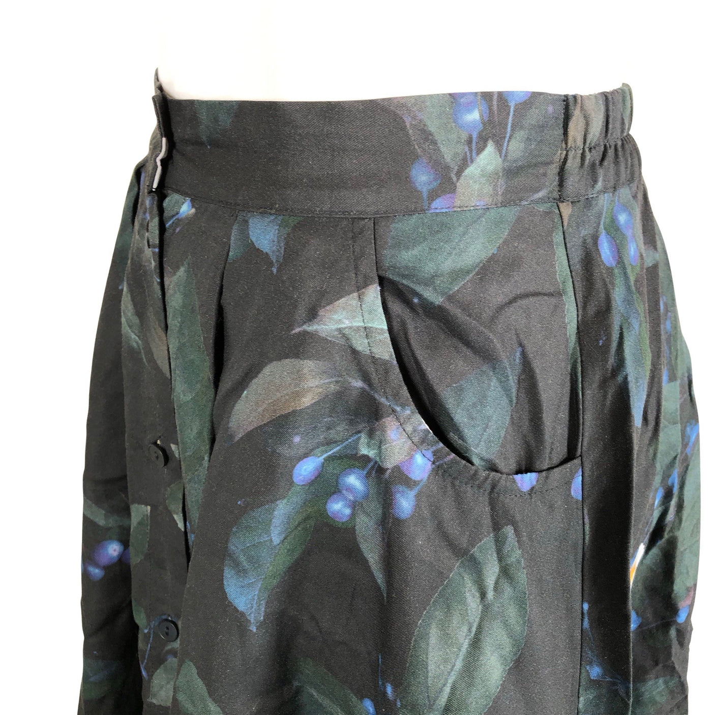 Naisten Uhana Design - Kangashame, koko 36 - Musta (3)