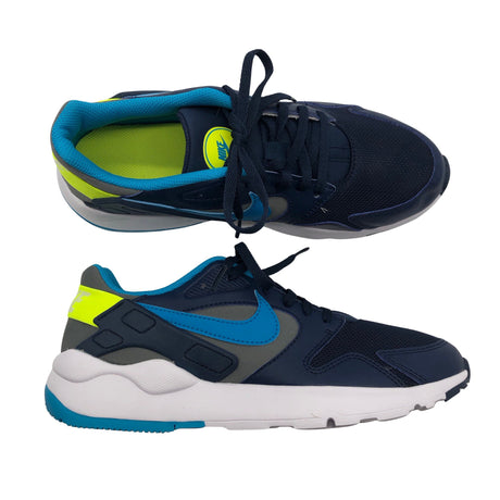 Unisex Nike - Lenkkarit, koko 40 - Ruskea ()