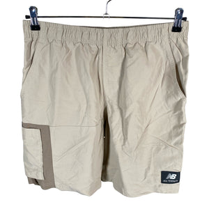 Miesten New Balance - Shortsit, koko M - Beige (1)