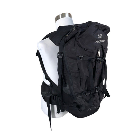 Unisex Arc'teryx - Rinkka, koko Maxi - Musta ()