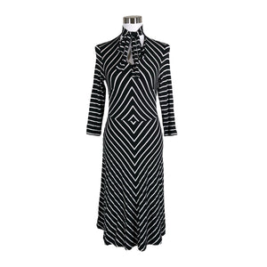 Naisten Jumperfabriken - Trikoomekko, koko 36 - Musta (1)