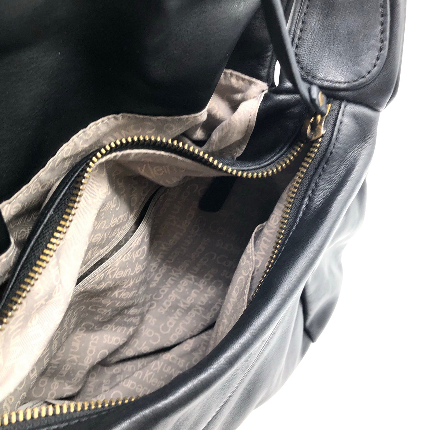 Naisten Calvin Klein - Olkalaukku, koko Midi - Musta (2)