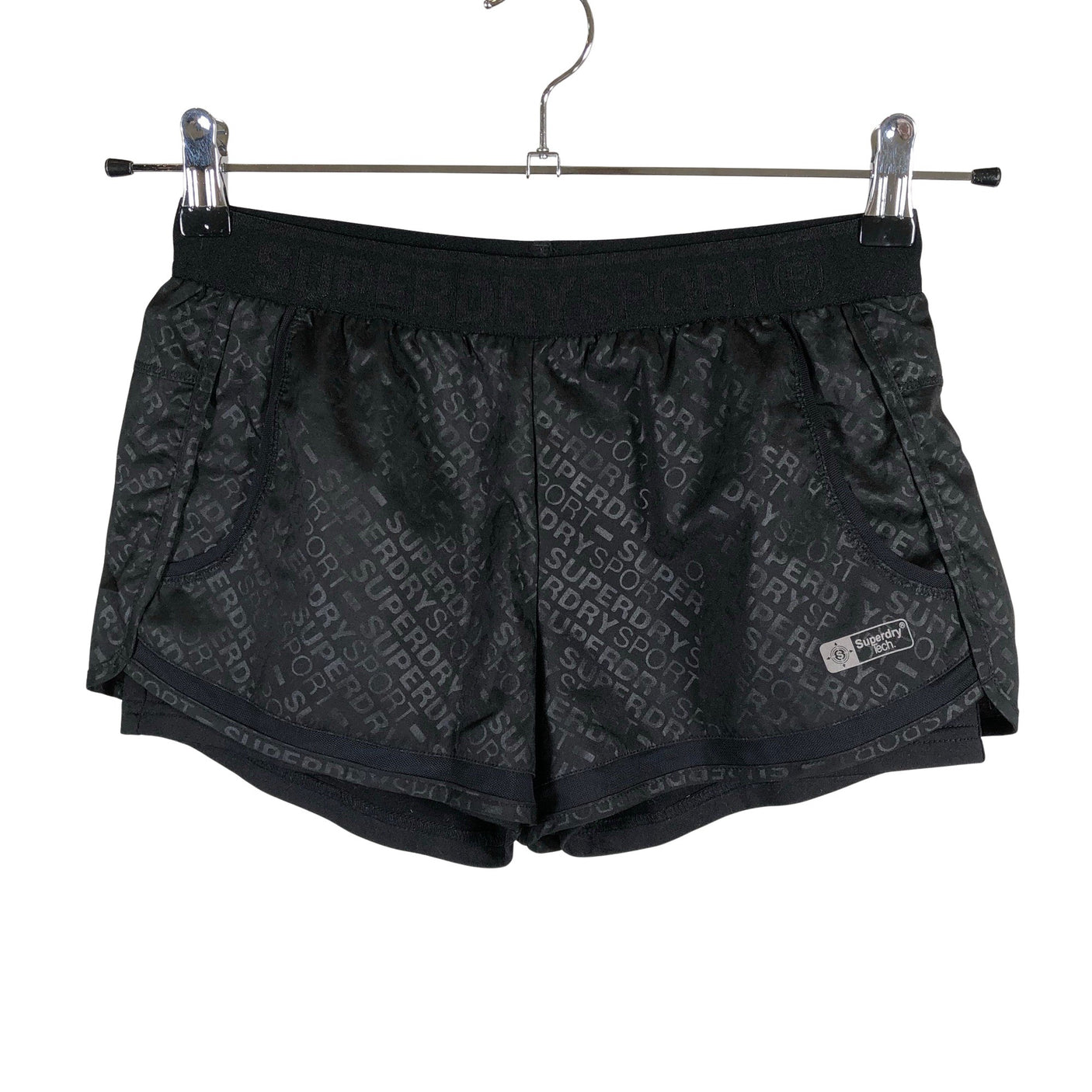 Naisten Superdry - Urheilushortsit, koko 34 - Musta (1)