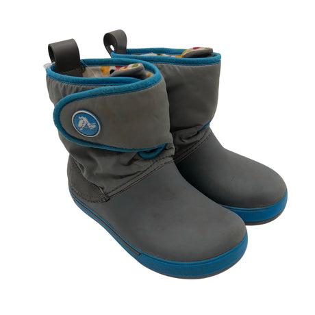 Unisex Crocs - Välikausikengät, koko 32 - Harmaa (2)
