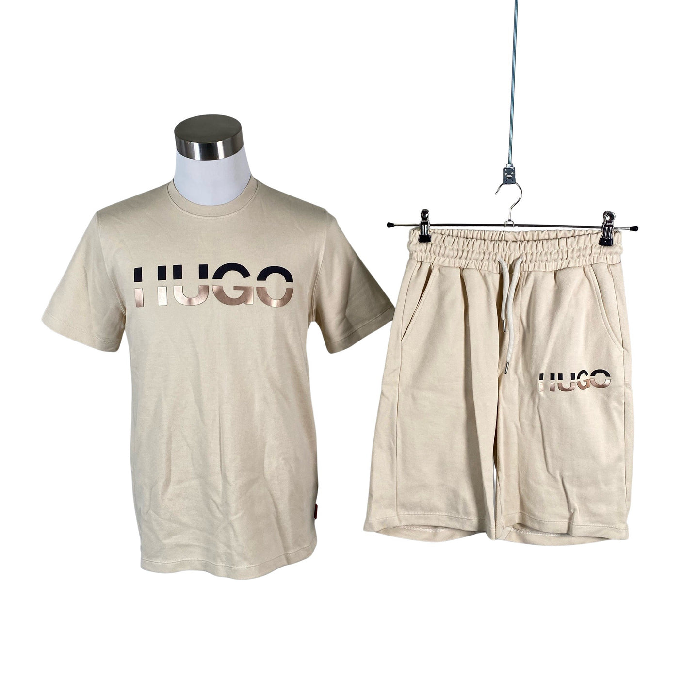 Miesten Hugo Boss - Urheiluasu, koko L - Beige (1)