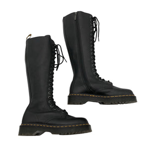 Naisten Dr. Martens - Saappaat, koko 39 - Musta (1)