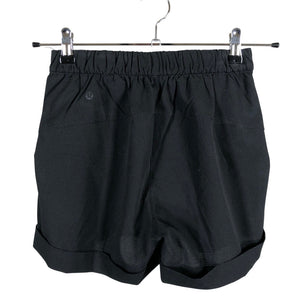 Naisten Lululemon - Urheilushortsit, koko 34 - Musta (2)