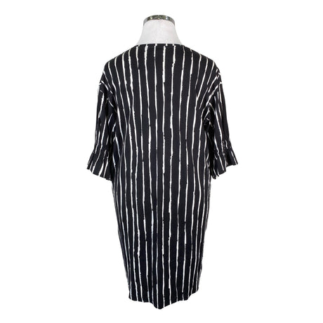 Naisten Marimekko - Trikoomekko, koko 42 - Musta (2)