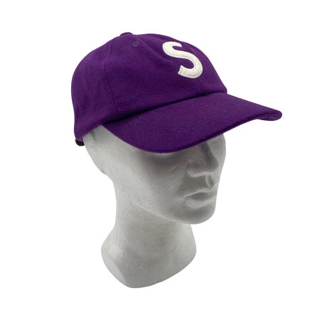 Unisex Supreme - Lippalakki, koko 54 - 56 cm - Violetti ()
