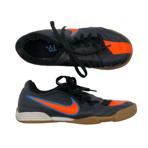 Unisex Nike - Sisäliikuntakengät, koko 29 - Musta (1)