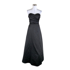Naisten David's Bridal - Iltapuku, koko 38 - Musta (1)