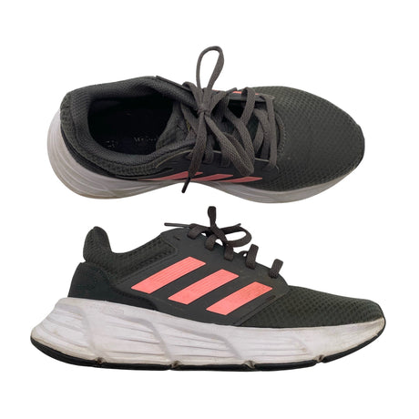 Naisten Adidas - Lenkkarit, koko 38 - Harmaa ()