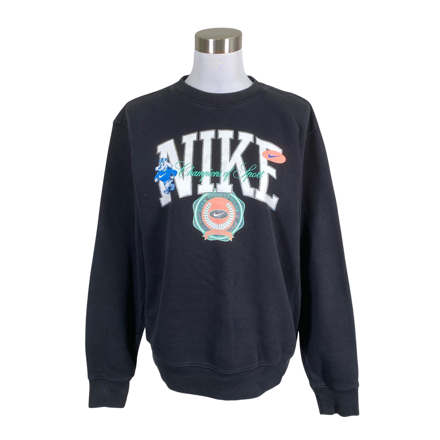 Naisten Nike - Collegepaita, koko 36 - Musta (1)