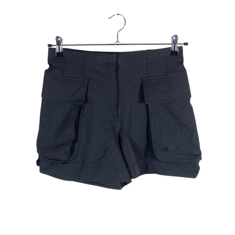 Naisten Lululemon - Urheilushortsit, koko 40 - Musta ()
