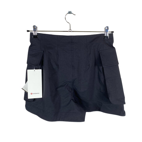 Naisten Lululemon - Urheilushortsit, koko 40 - Musta (2)