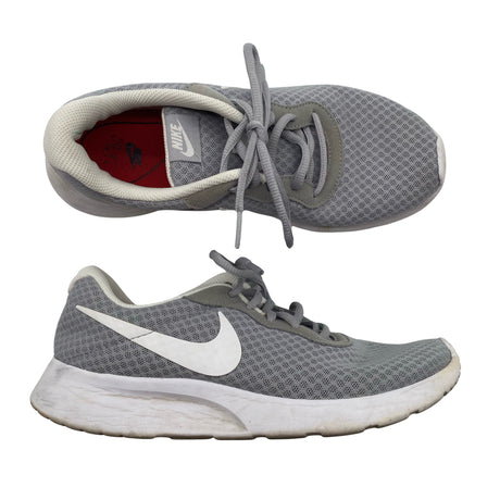 Naisten Nike - Lenkkarit, koko 38 - Harmaa ()