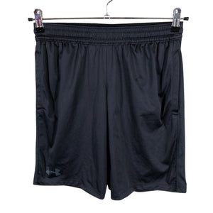 Naisten Under Armour - Urheilushortsit, koko 38 - Musta (1)