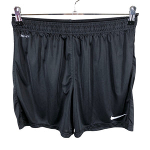 Naisten Nike - Urheilushortsit, koko 38 - Musta (1)