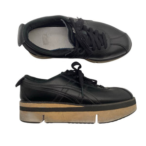 Naisten Onitsuka Tiger - Tennarit, koko 38 - Musta (1)