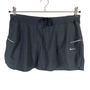 Naisten Nike - Urheilushortsihame, koko 38 - Musta (1)