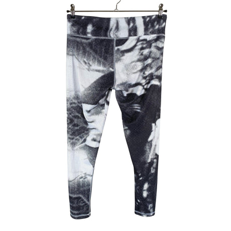 Naisten Adidas - Urheilutrikoot, koko 42 - Musta (2)
