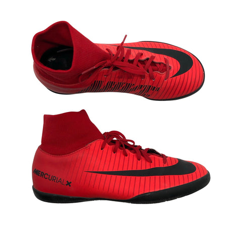 Unisex Nike - Sisäliikuntakengät, koko 38 - Punainen ()