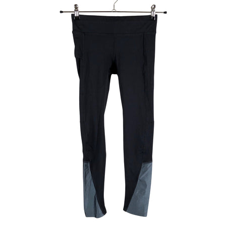 Naisten Peak Performance - Urheilutrikoot, koko 36 - Musta ()