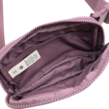 Naisten Lululemon - Vyölaukku, koko Mini - Violetti (2)