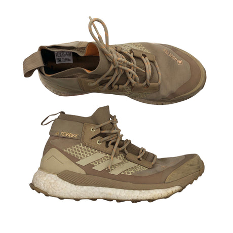 Unisex Adidas - Retkeilylenkkarit, koko 42 - Ruskea ()