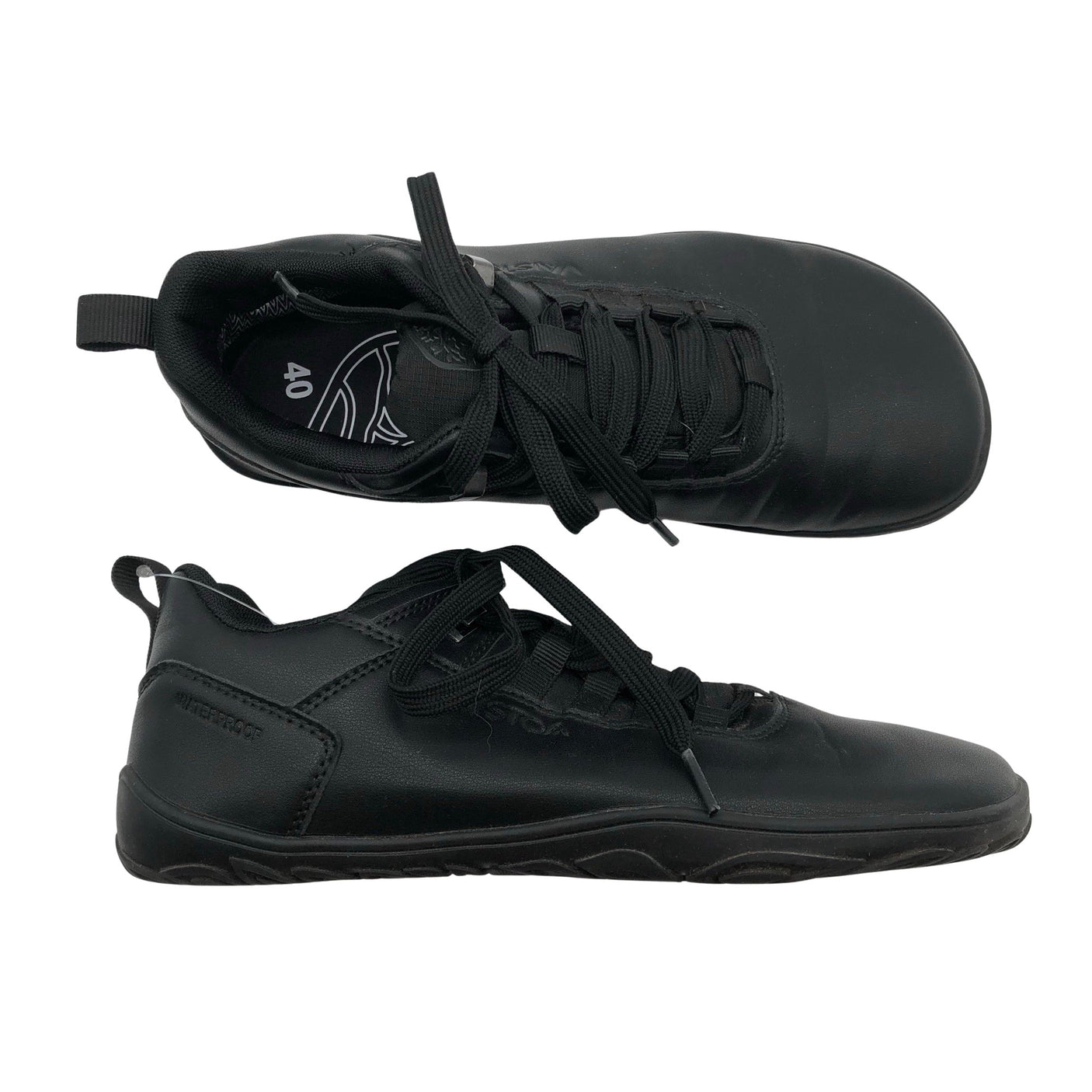 Naisten Vaistoa - Tennarit, koko 40 - Musta (1)