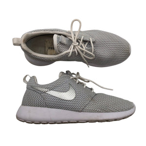 Naisten Nike - Lenkkarit, koko 39 - Harmaa (1)