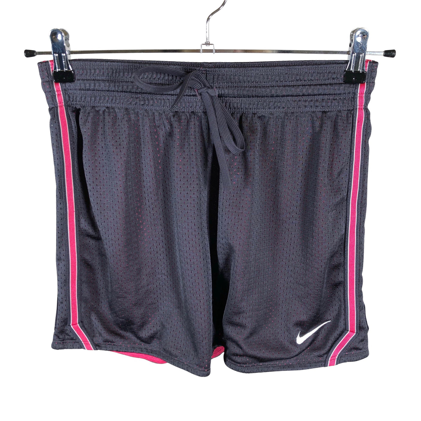 Naisten Nike - Urheilushortsit, koko 34 - Musta (1)