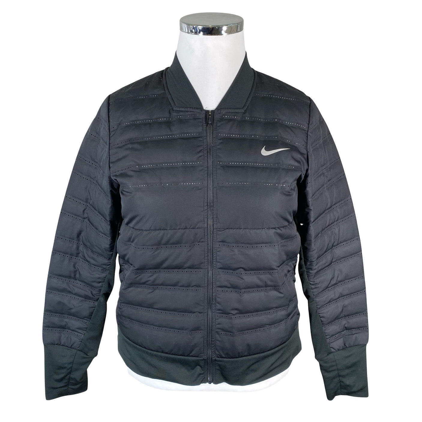 Naisten Nike - Urheilutakki, koko 44 - Musta (1)