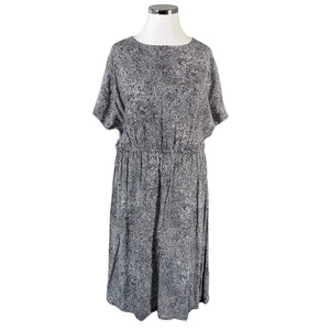Naisten Marimekko - Sifonkimekko, koko 46 - Musta (1)