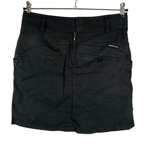 Naisten Peak Performance - Urheilushortsihame, koko 38 - Musta (2)