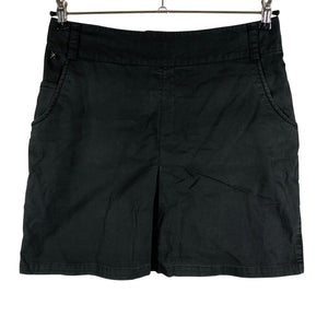 Naisten Peak Performance - Urheilushortsihame, koko 38 - Musta (1)