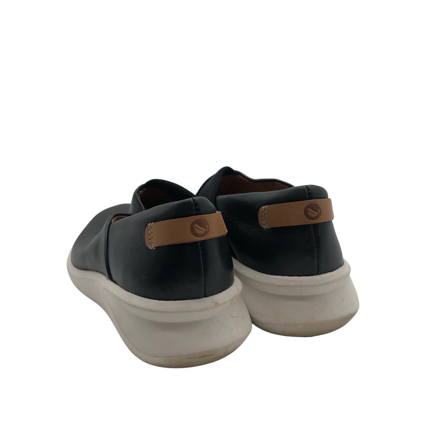 Naisten Clarks - Loaferit, koko 36 - Musta (2)