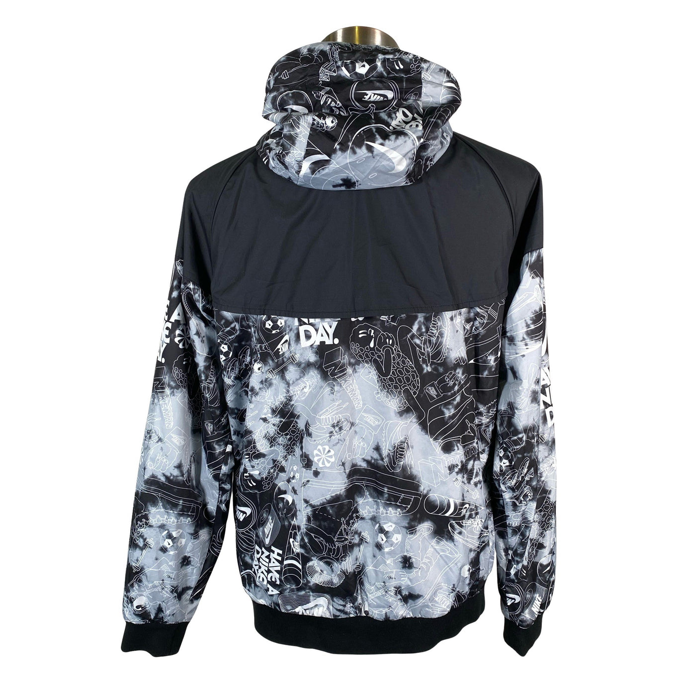 Miesten Nike - Ulkoilutakki, koko L - Musta (2)