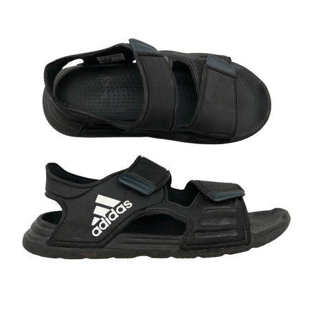 Unisex Adidas - Sandaalit, koko 34 - Musta ()