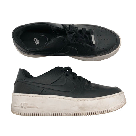 Naisten Nike - Tennarit, koko 40 - Musta ()