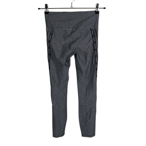 Naisten Under Armour - Urheilutrikoot, koko 34 - Harmaa (2)