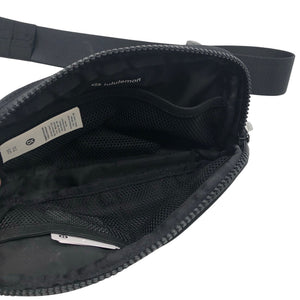 Naisten Lululemon - Vyölaukku, koko Mini - Musta (3)