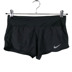 Naisten Nike - Urheilushortsit, koko 36 - Musta (1)
