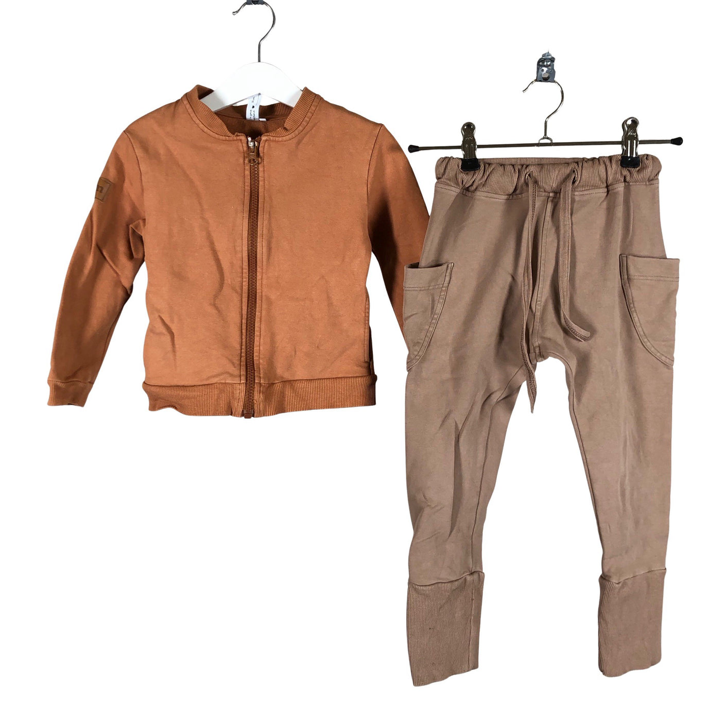 Unisex Metsola - Collegeasu, koko 98 - 104 - Ruskea (1)