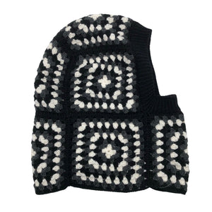 Naisten Handmade - Talvipipo, koko 58 - 60 cm - Musta (1)